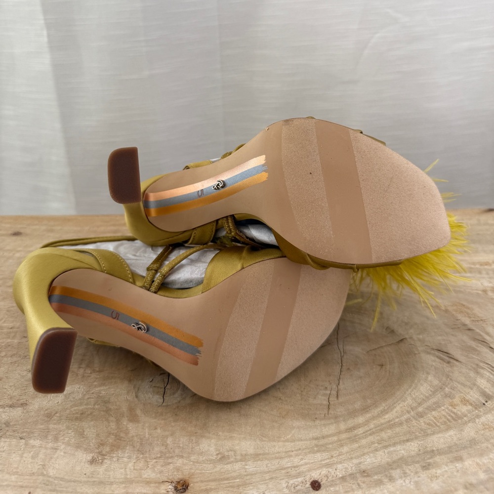Sam Edelman Layton Feather Strappy Heels Dark Pear Statement Sandals NWT Size 5 - Picture 13 of 15